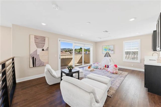 91 Pelican, Irvine, CA 92618