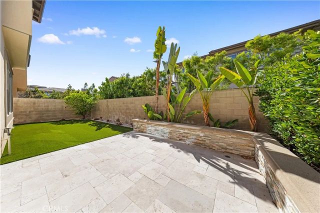 91 Pelican, Irvine, CA 92618