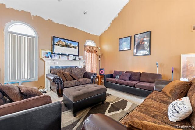 53085 Michael Drive, Chesterfield, MI 48047