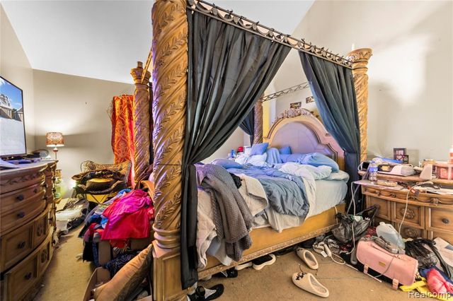 53085 Michael Drive, Chesterfield, MI 48047