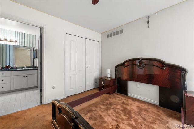 53085 Michael Drive, Chesterfield, MI 48047