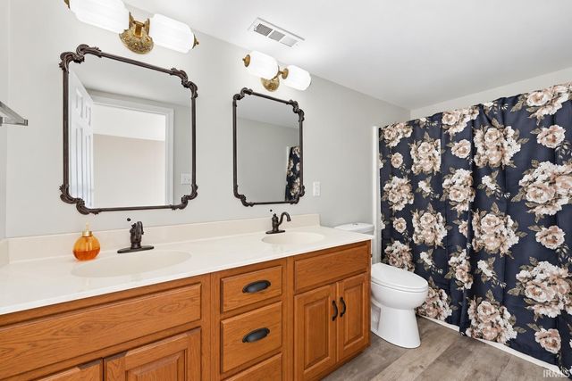 11334 Saint Joe Road, Fort Wayne, IN 46835