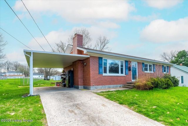 221 Lyons Dr, Frankfort, KY 40601