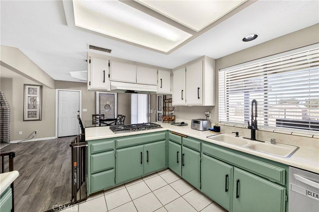 17930 Seaforth Street, Hesperia, CA 92345