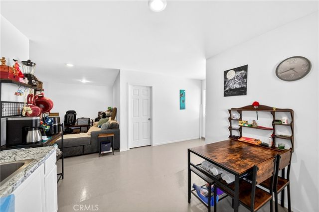 17930 Seaforth Street, Hesperia, CA 92345
