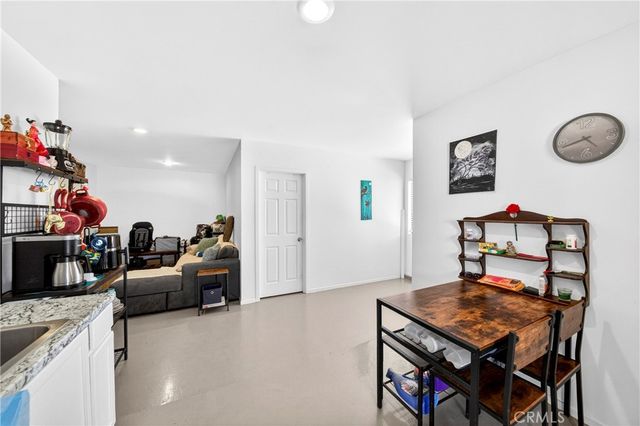 17930 Seaforth Street, Hesperia, CA 92345
