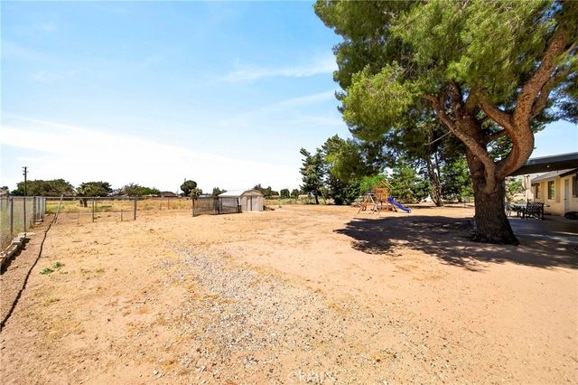 17930 Seaforth Street, Hesperia, CA 92345