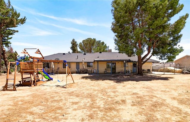 17930 Seaforth Street, Hesperia, CA 92345