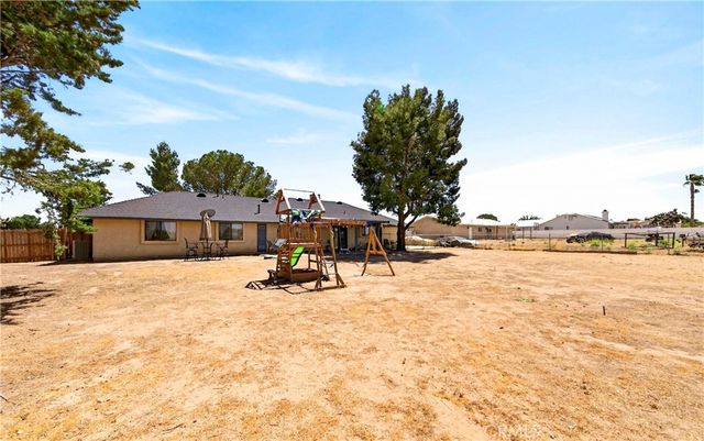 17930 Seaforth Street, Hesperia, CA 92345