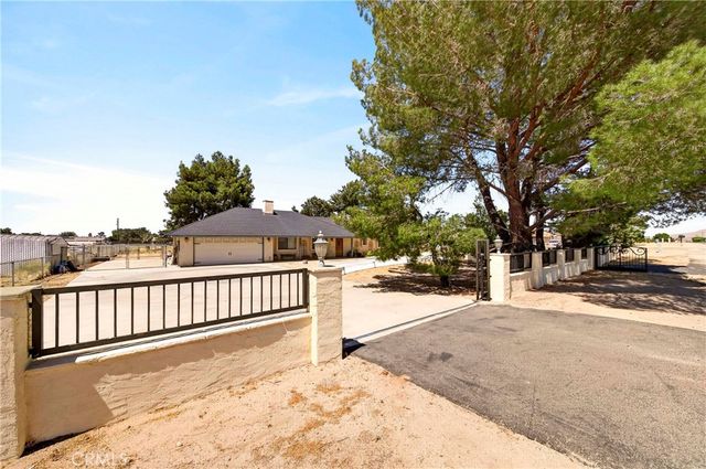 17930 Seaforth Street, Hesperia, CA 92345