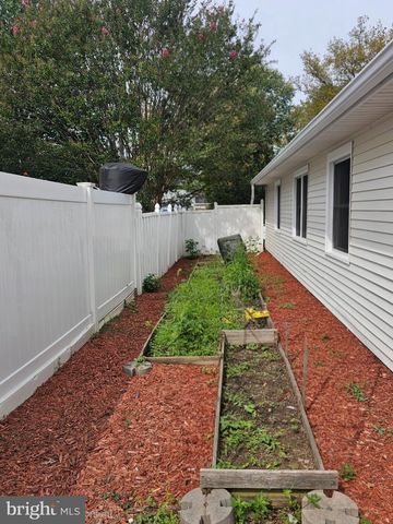 2807 BIRDSEYE LN, Bowie, MD 20715