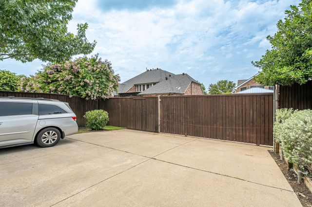 1611 Country Brook Lane, Allen, TX 75002