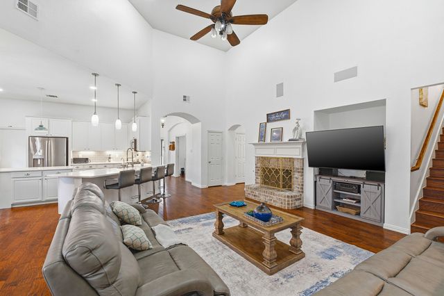 1611 Country Brook Lane, Allen, TX 75002