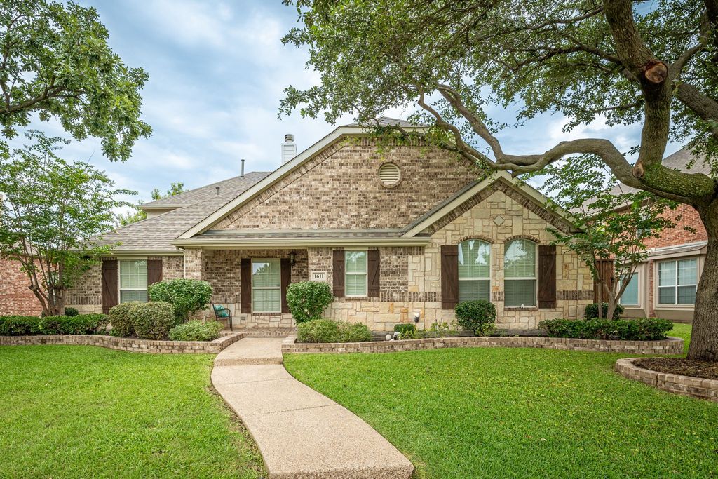 1611 Country Brook Lane, Allen, TX 75002