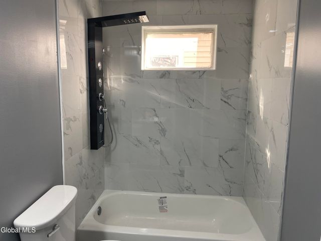 1027 2nd Avenue, Schenectady, NY 12303