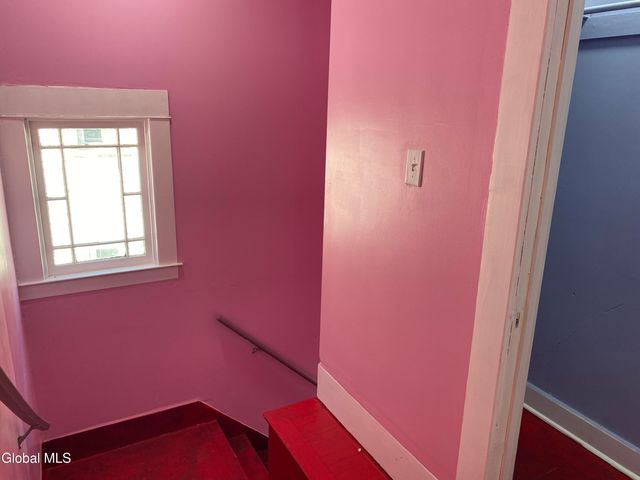 1027 2nd Avenue, Schenectady, NY 12303