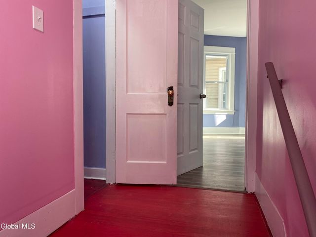 1027 2nd Avenue, Schenectady, NY 12303