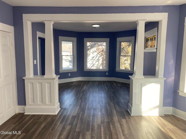 1027 2nd Avenue, Schenectady, NY 12303