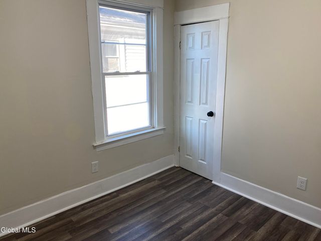 1027 2nd Avenue, Schenectady, NY 12303