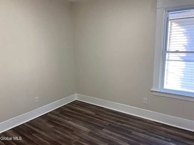 1027 2nd Avenue, Schenectady, NY 12303