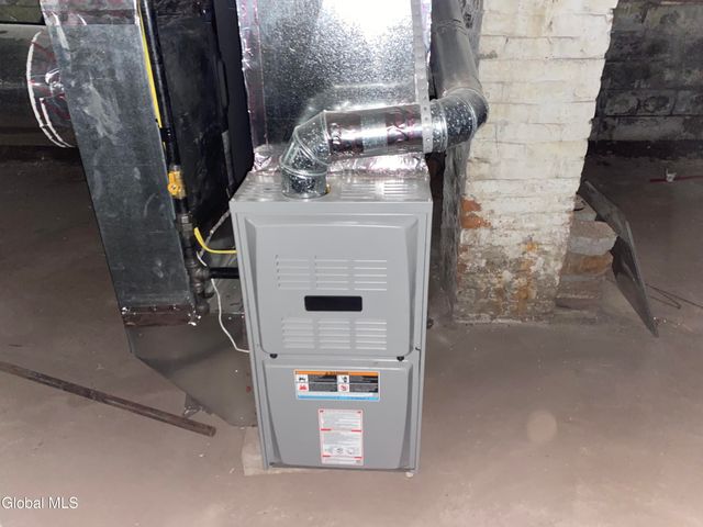 1027 2nd Avenue, Schenectady, NY 12303