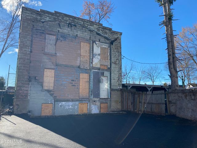 1027 2nd Avenue, Schenectady, NY 12303