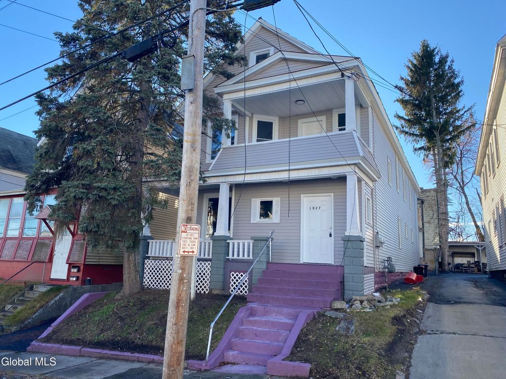 1027 2nd Avenue, Schenectady, NY 12303