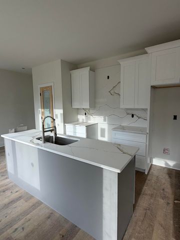 3727 Lee Pike, Soddy Daisy, TN 37379