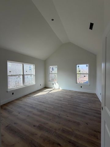 3727 Lee Pike, Soddy Daisy, TN 37379