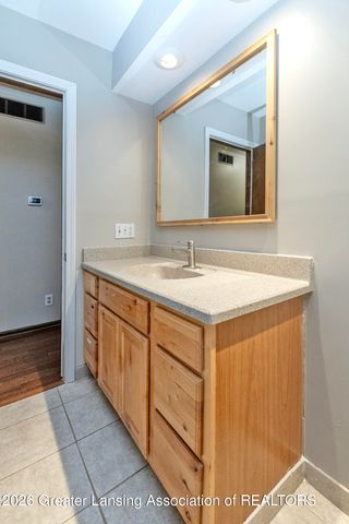 4695 Meridian Road, Williamston, MI 48895