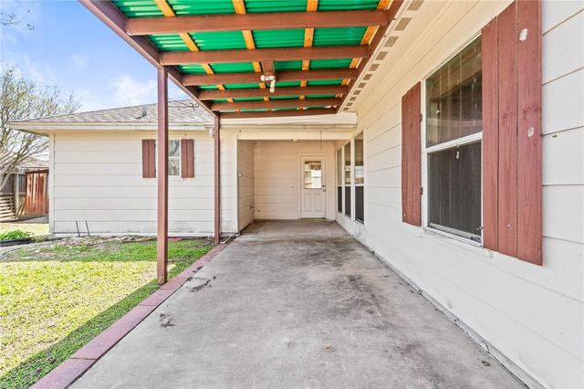 6726 Earnhart, Corpus Christi, TX 78414