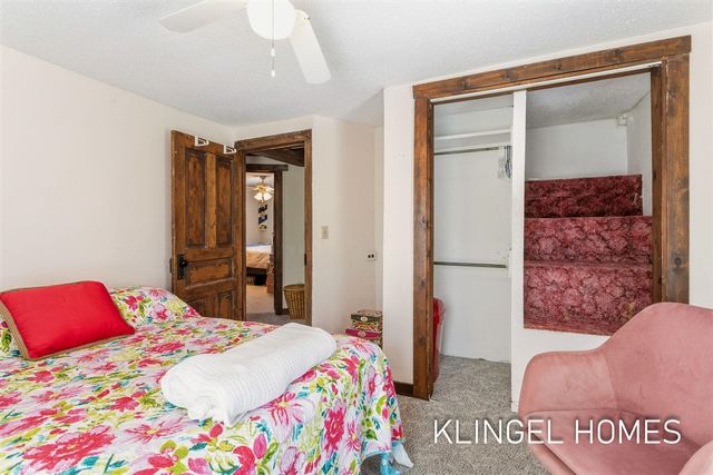 17386 Villa Park Street, Spring Lake, MI 49456