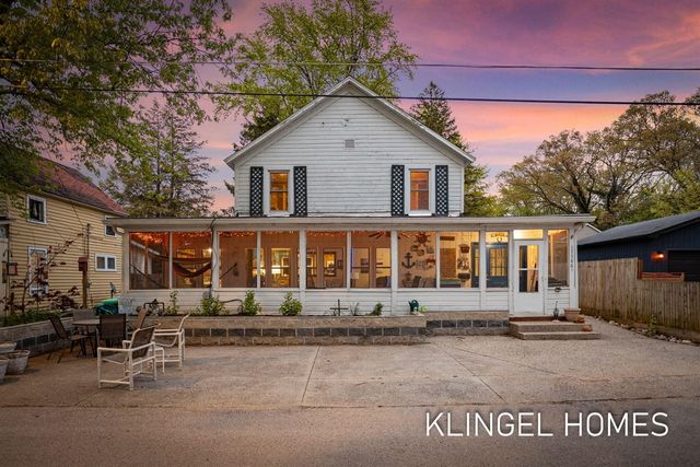 17386 Villa Park Street, Spring Lake, MI 49456