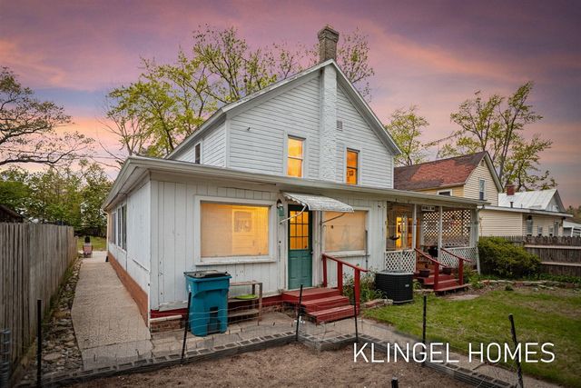 17386 Villa Park Street, Spring Lake, MI 49456