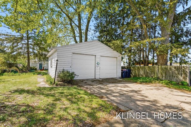 17386 Villa Park Street, Spring Lake, MI 49456