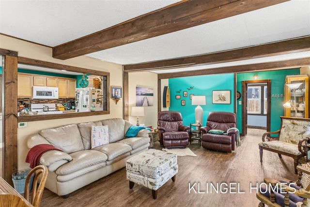17386 Villa Park Street, Spring Lake, MI 49456