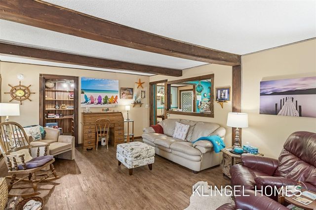 17386 Villa Park Street, Spring Lake, MI 49456