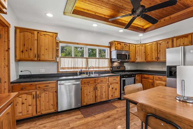 34983 Hickory Avenue, Ingleside, IL 60041