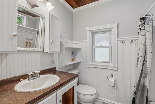 34983 Hickory Avenue, Ingleside, IL 60041