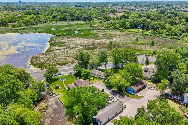 34983 Hickory Avenue, Ingleside, IL 60041