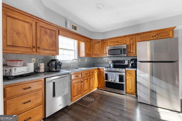 284 Oak Ridge, Auburn, GA 30011