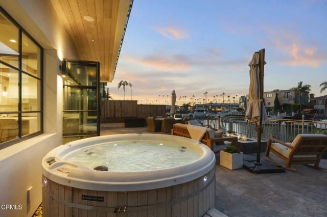 1305 Beachmont, Ventura, CA 93001