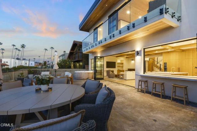 1305 Beachmont, Ventura, CA 93001