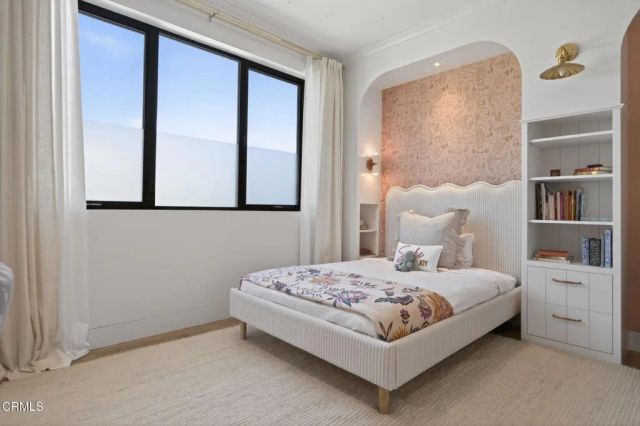 1305 Beachmont, Ventura, CA 93001