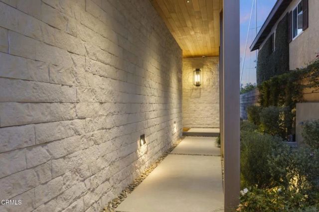 1305 Beachmont, Ventura, CA 93001