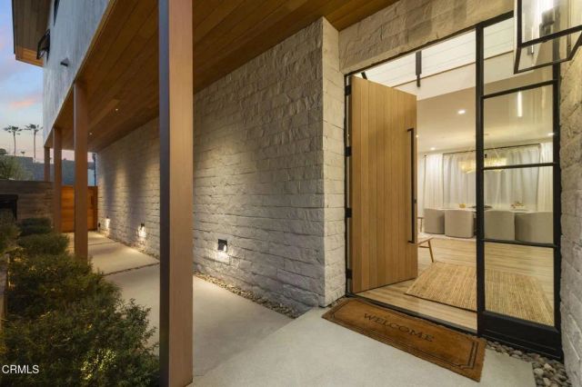 1305 Beachmont, Ventura, CA 93001