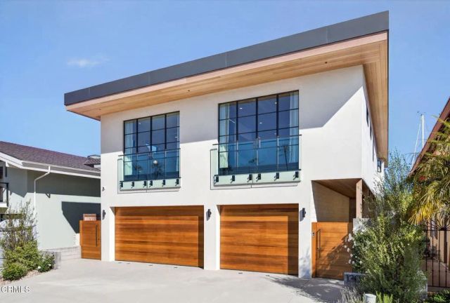 1305 Beachmont, Ventura, CA 93001