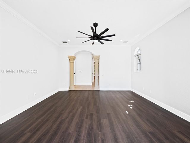 827 SE 2nd Ct, Fort Lauderdale, FL 33301