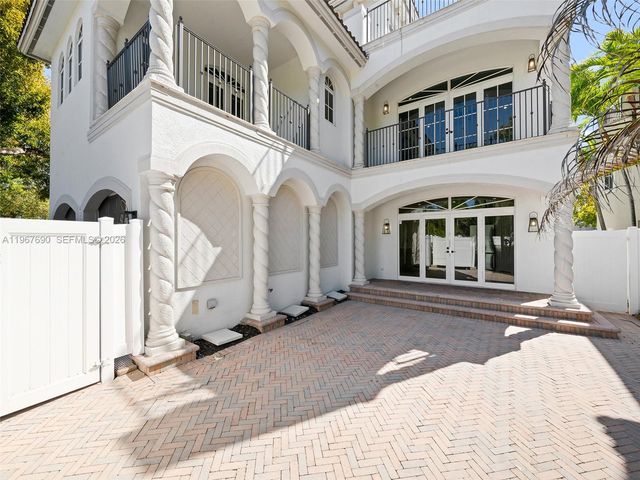 827 SE 2nd Ct, Fort Lauderdale, FL 33301