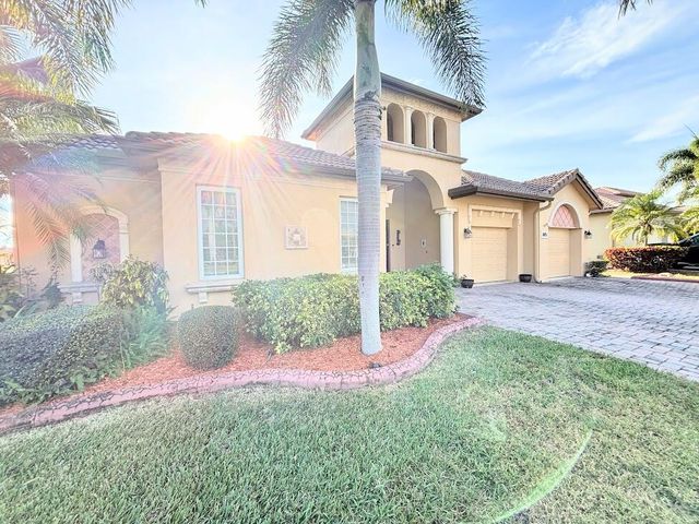 885 SW Grand Reserves Boulevard, Port St. Lucie, Port St Lucie, FL 34986
